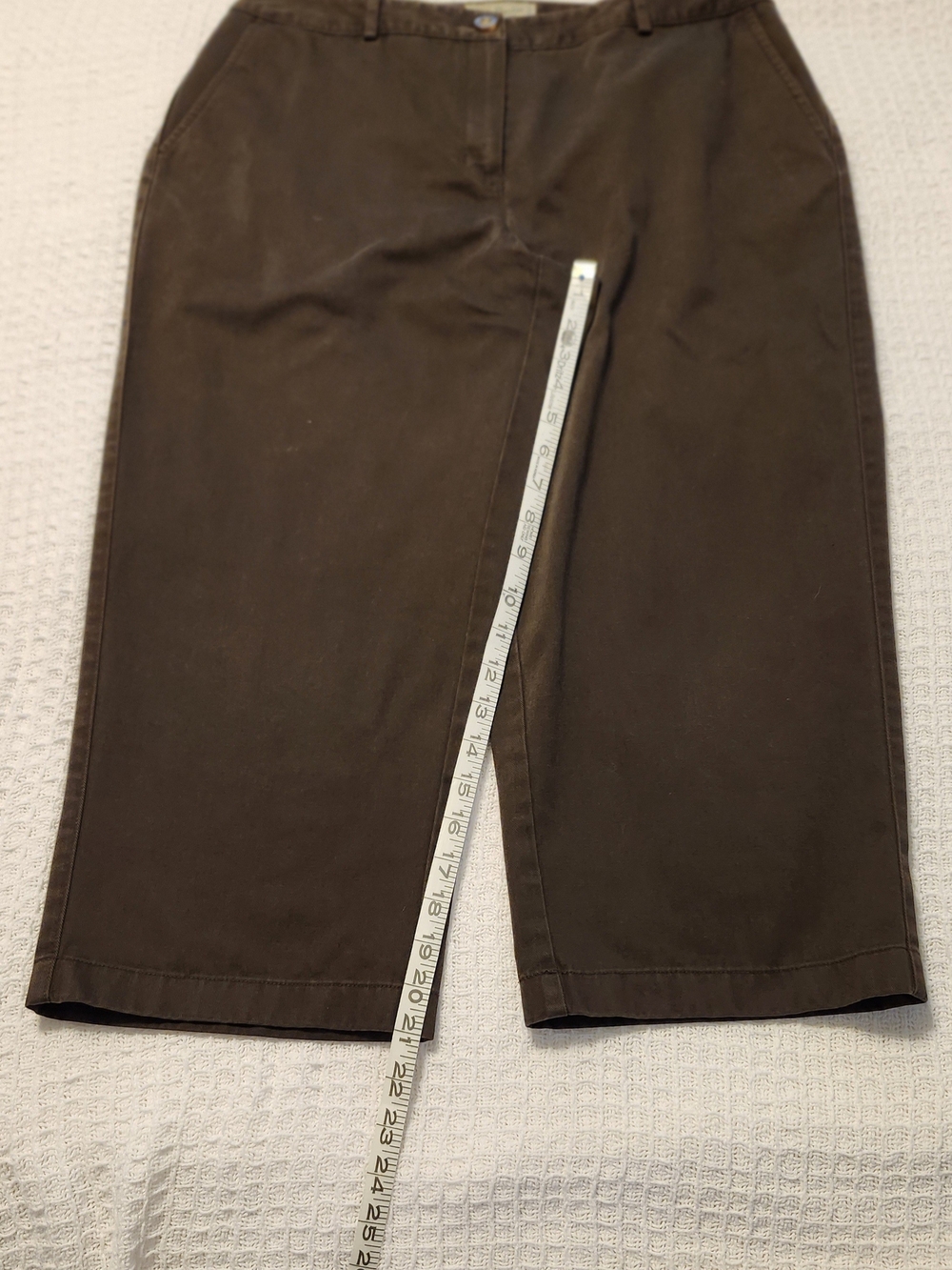 EUC L.L.Bean Size 12 Petite Straight-Fit Coffee Brown 100% Cotton Cropped Pants - Picture 1 of 3
